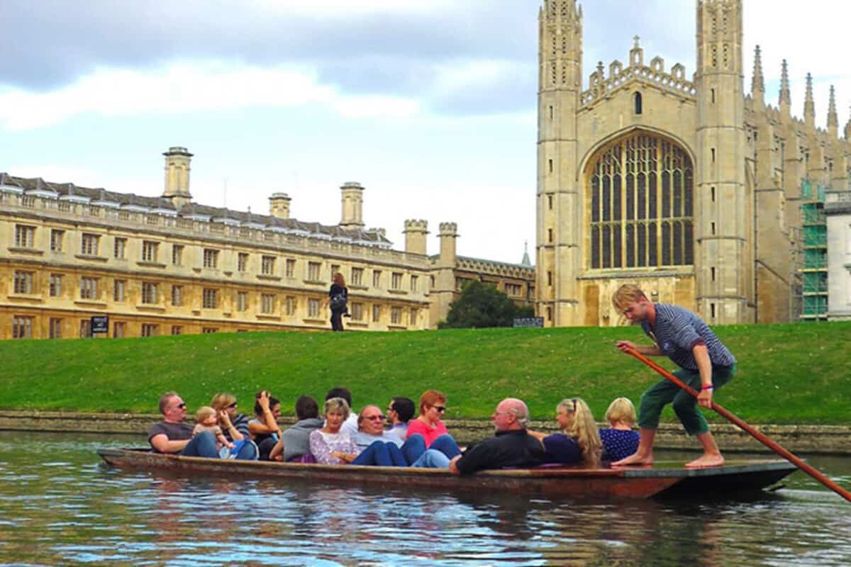 Discover What An Expert Has To Say About The Distanced Shared Punting Tour